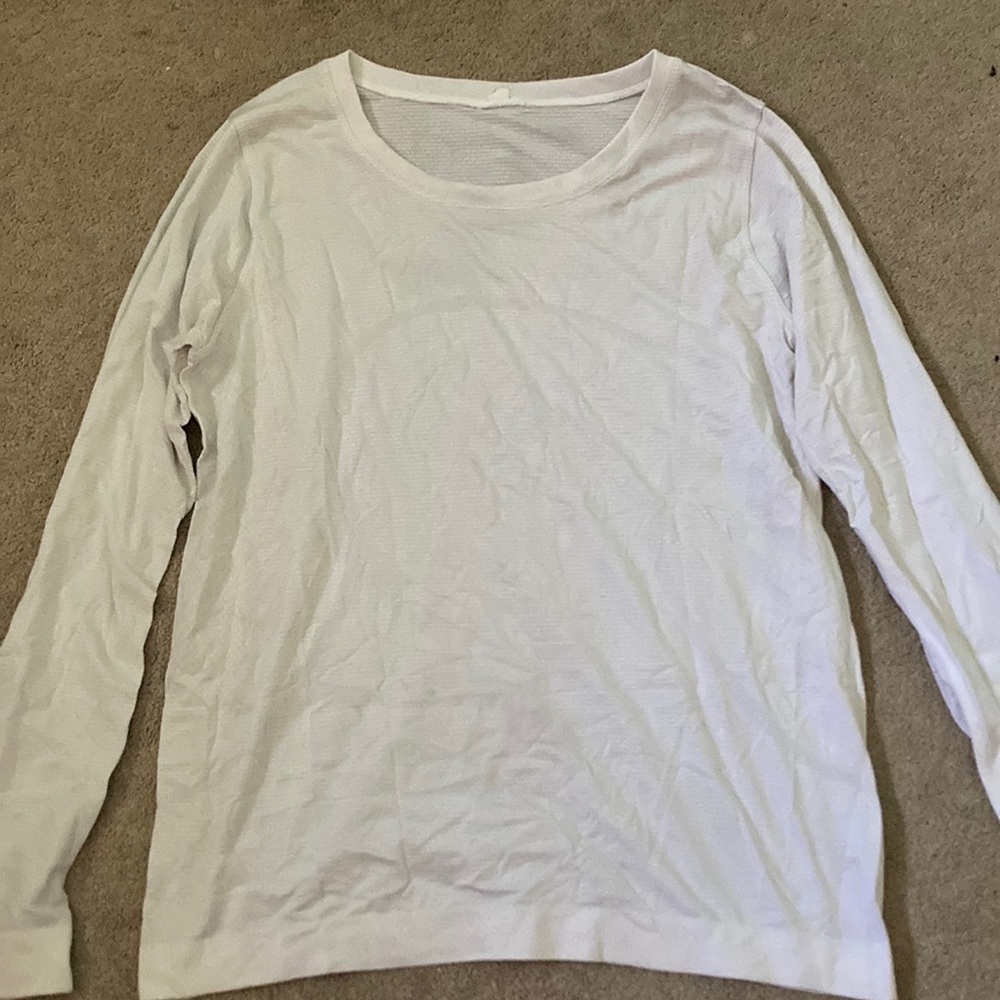 White long sleeve swiftly tech Women’s size L